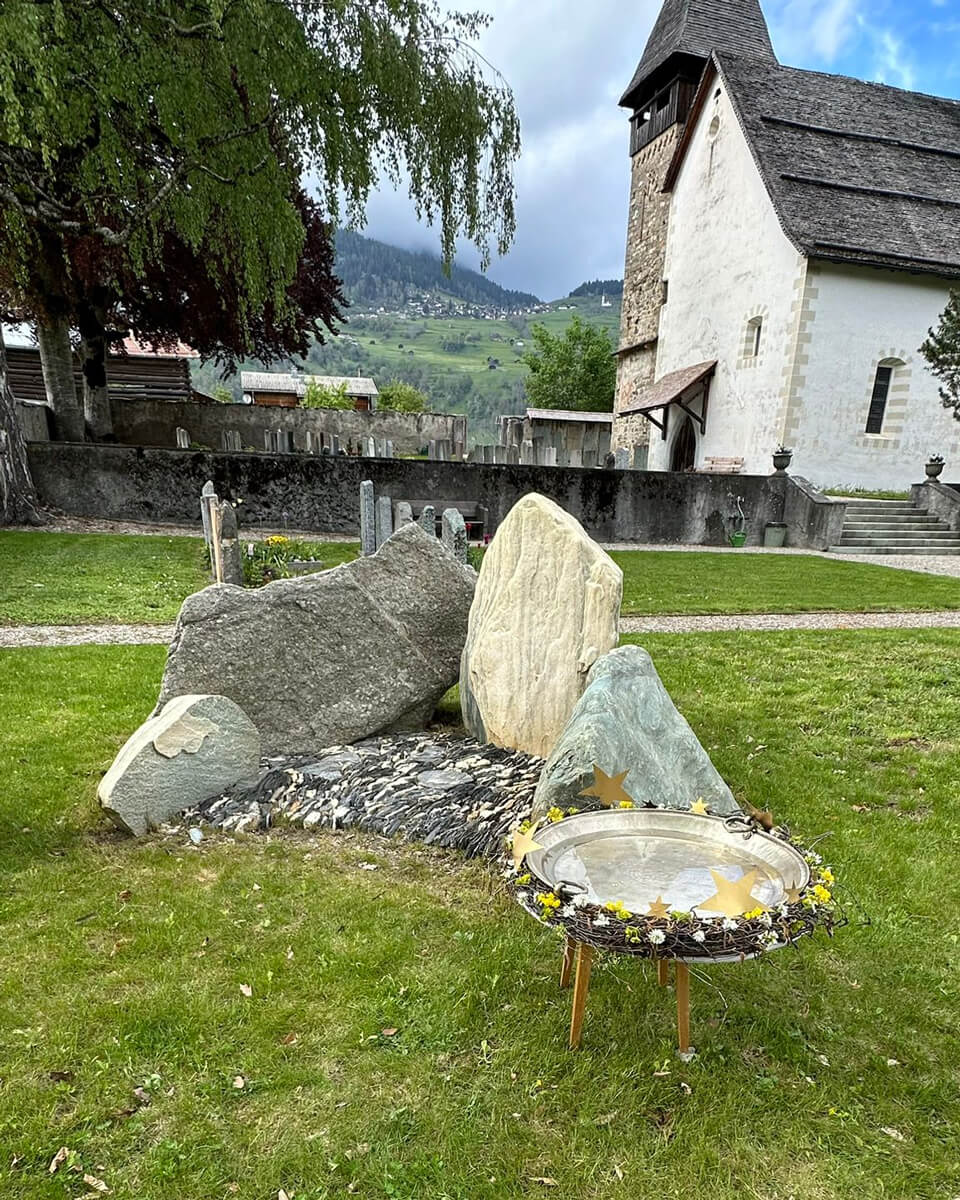 Friedhof St. Martin, Ilanz sternengrab ilanz surselva 2